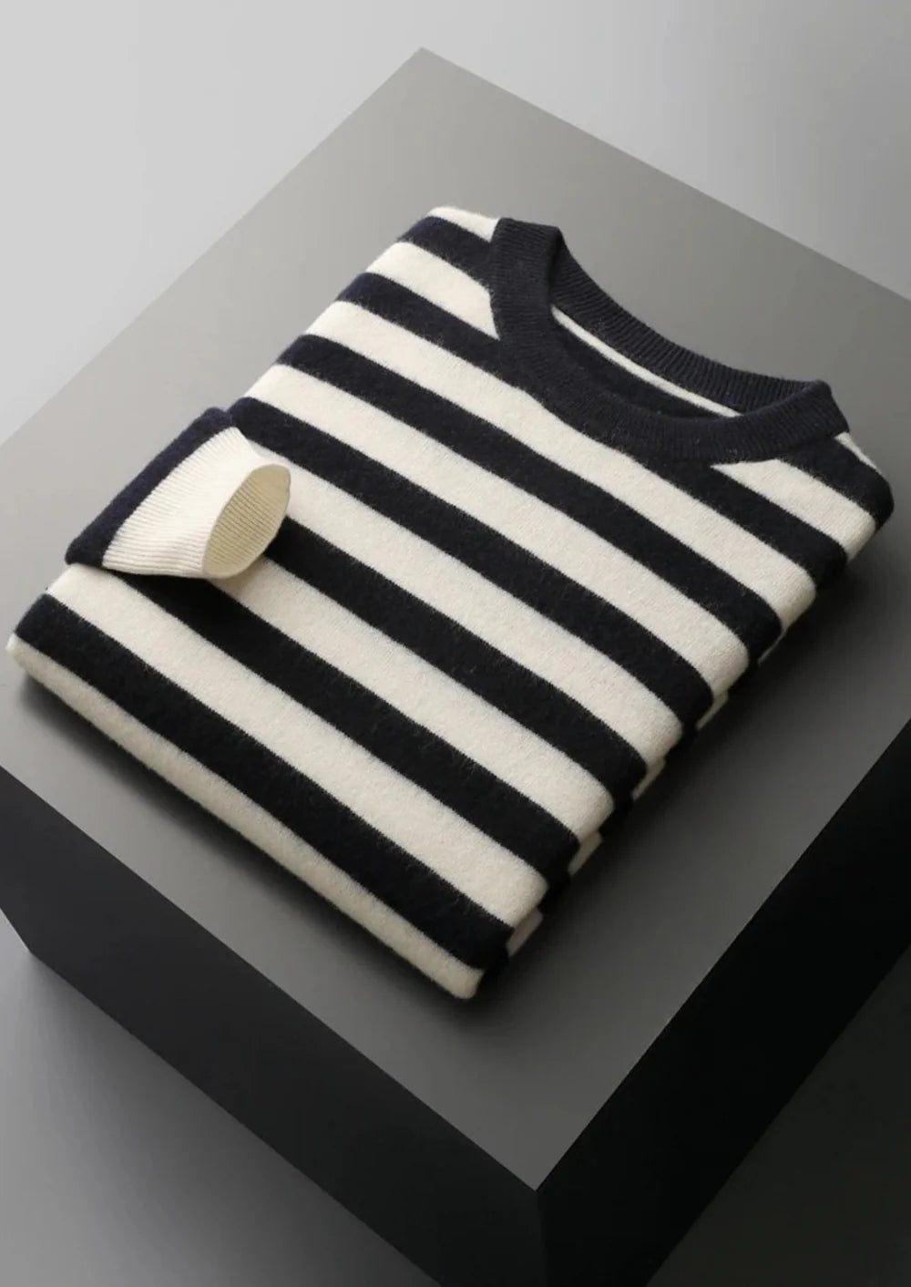 PURE EXTRA-FINE MERINO WOOL STRIPED CREWNECK