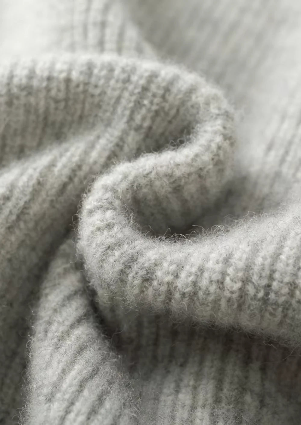 PURE EXTRA-FINE MERINO WOOL RIBBED ZIP HOODIE