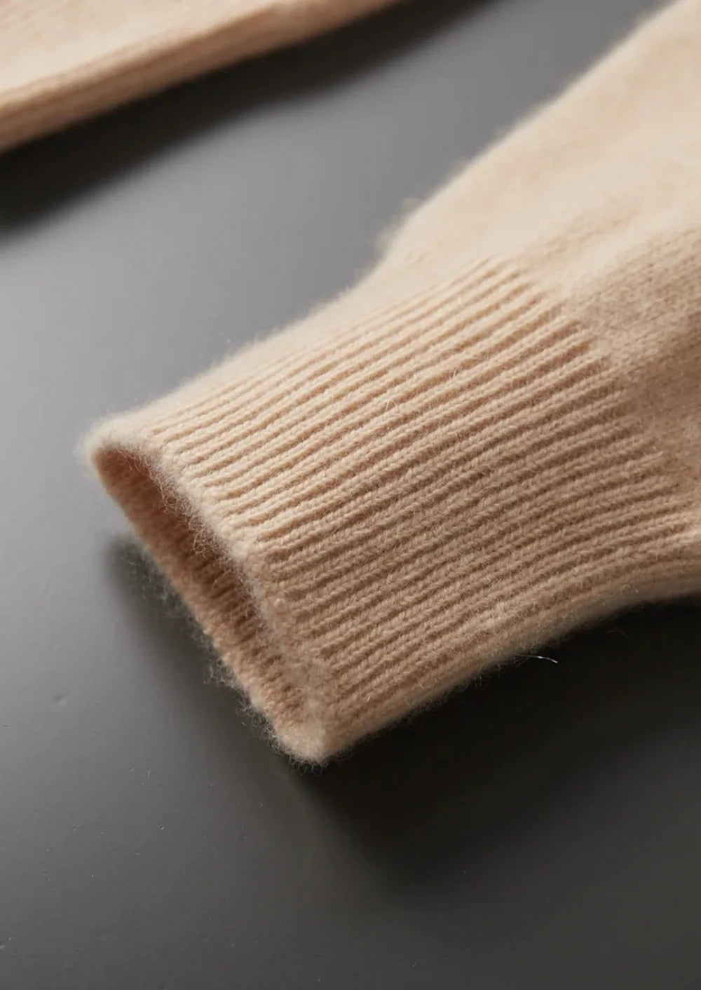 PURE EXTRA-FINE MERINO WOOL CLASSIC CREWNEC