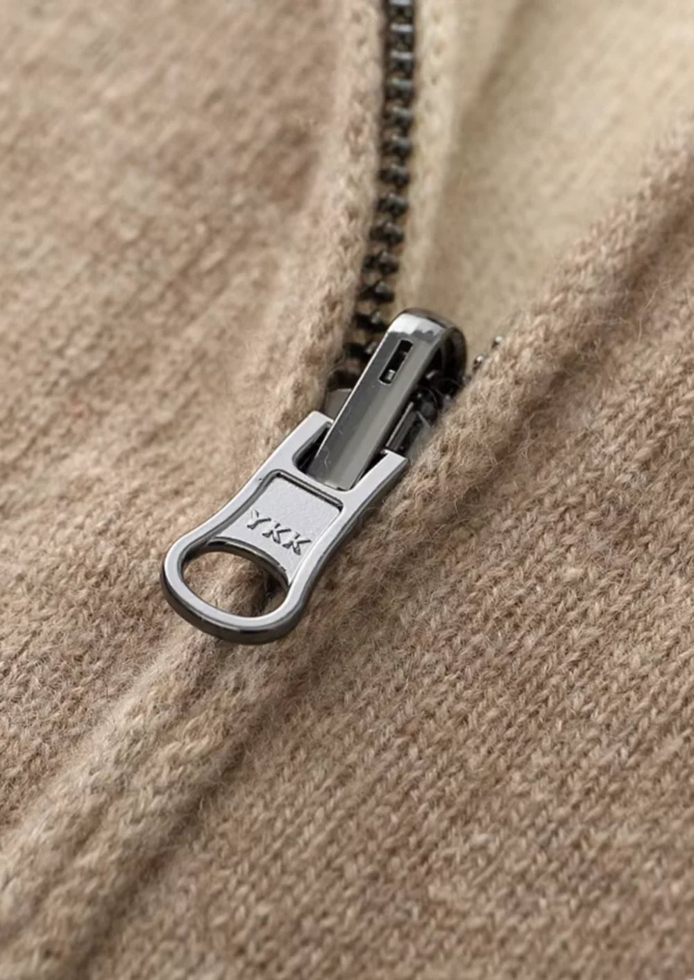 PURE EXTRA-FINE MERINO WOOL ZIP CARDIGAN