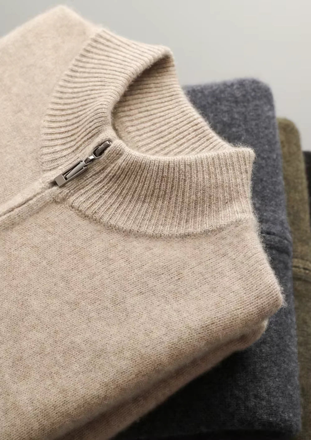 PURE EXTRA-FINE MERINO WOOL ZIPPER CARDIGAN