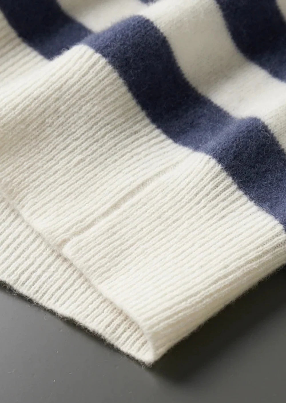 PURE EXTRA-FINE MERINO WOOL STRIPED CREWNECK