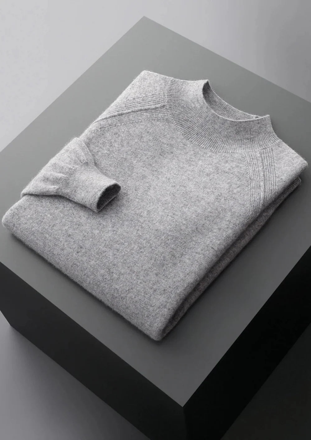 PURE EXTRA-FINE MERINO WOOL RAGLAN MOCKNECK