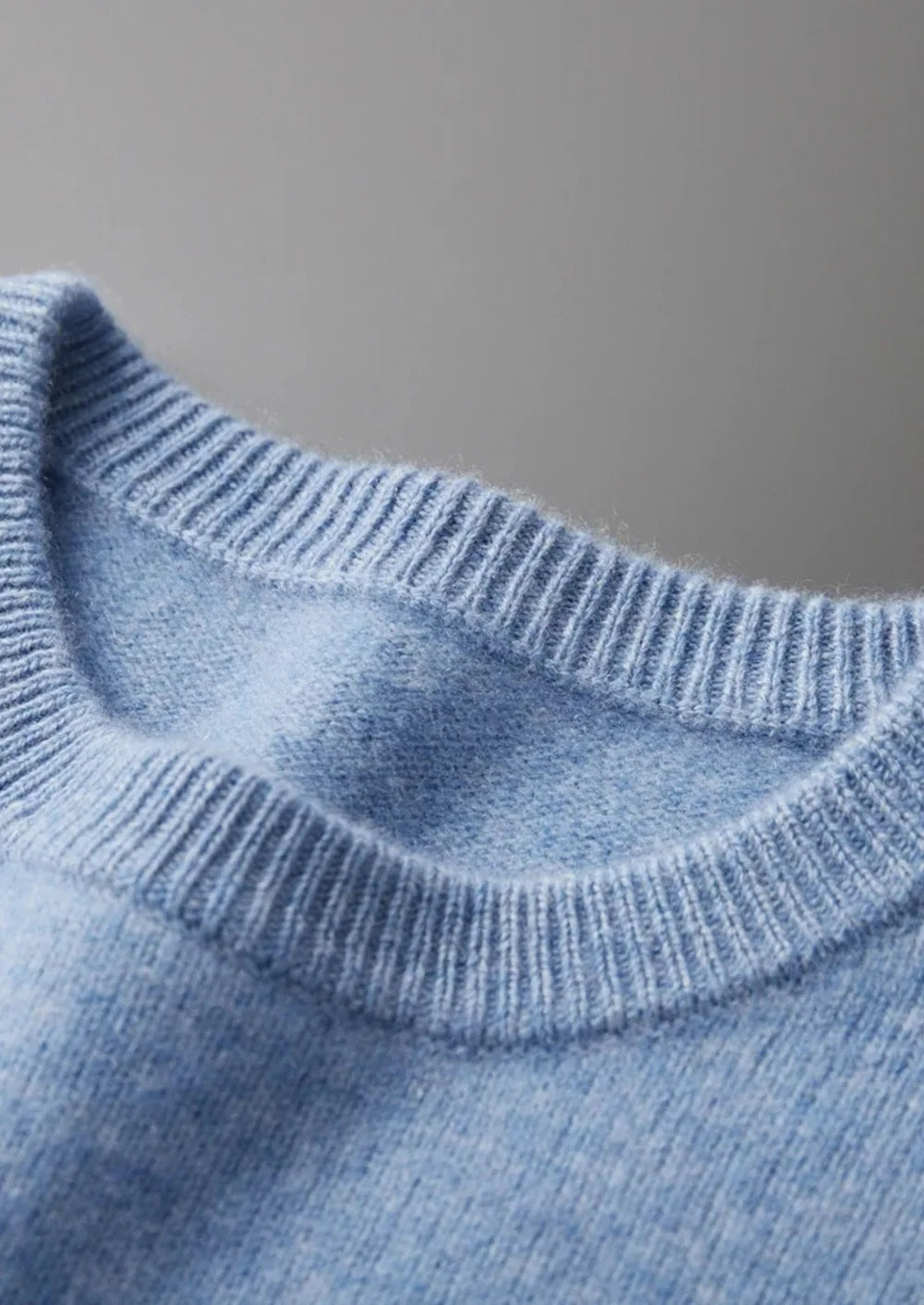 PURE EXTRA-FINE MERINO WOOL CLASSIC CREWNEC