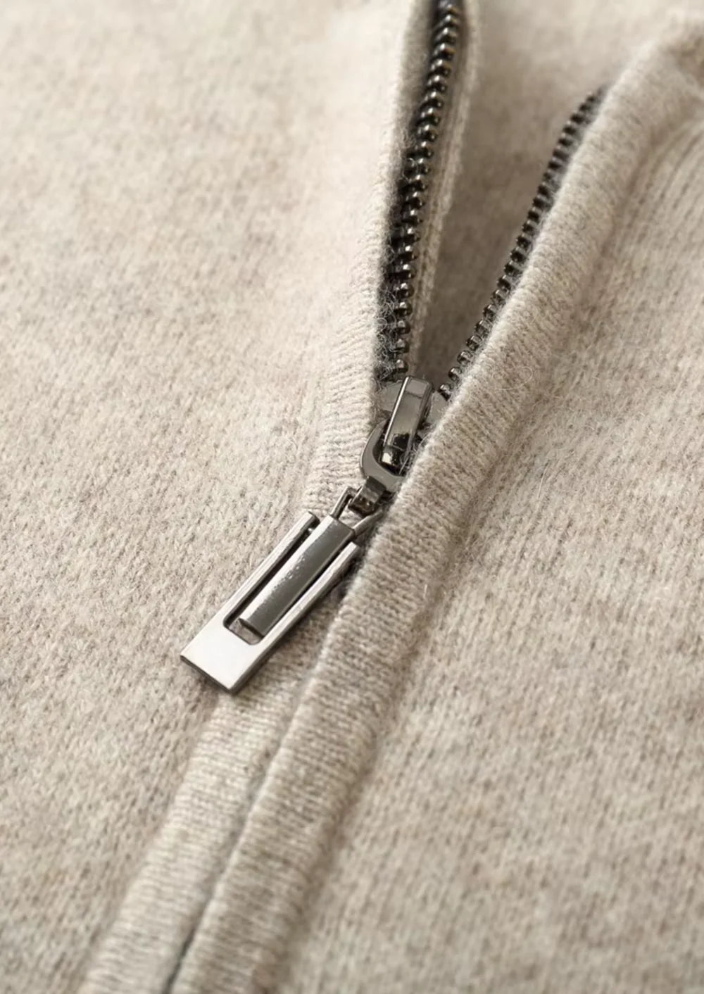 PURE EXTRA-FINE MERINO WOOL V-NECK CARDIGAN