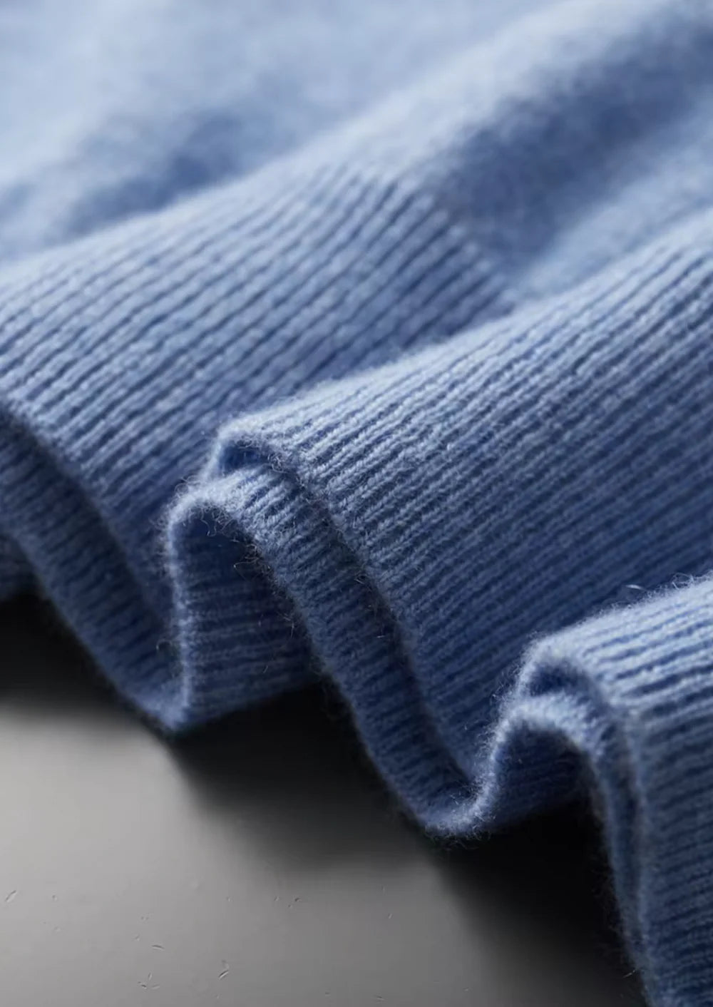 MIUM CASHMERE MOCK NECK T-SHIRT