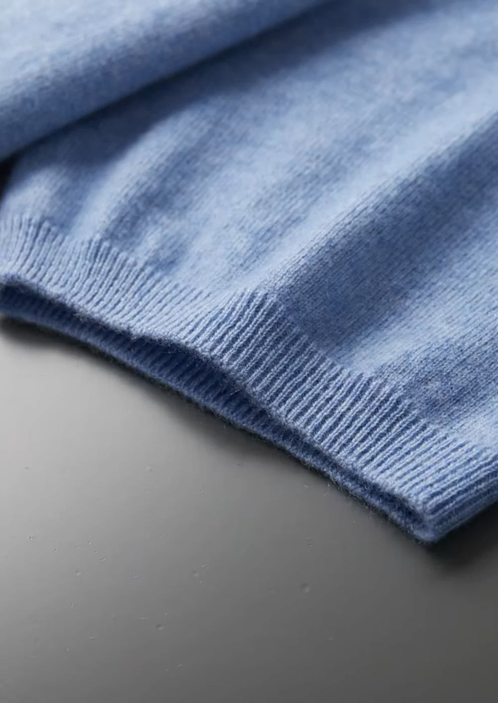 MIUM CASHMERE MOCK NECK T-SHIRT