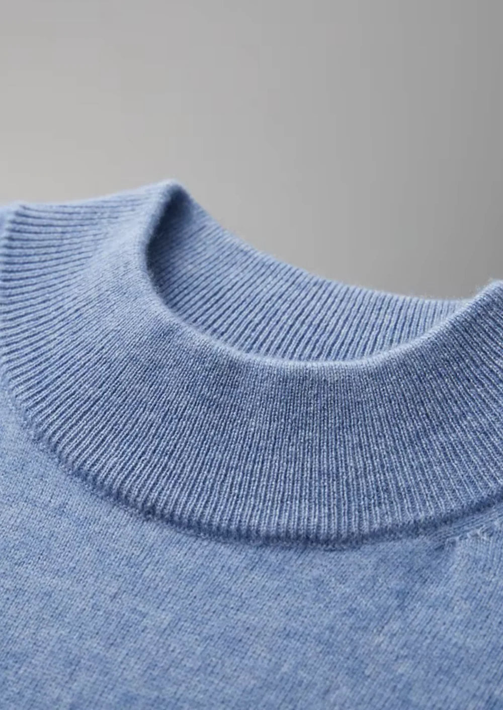 MIUM CASHMERE MOCK NECK T-SHIRT