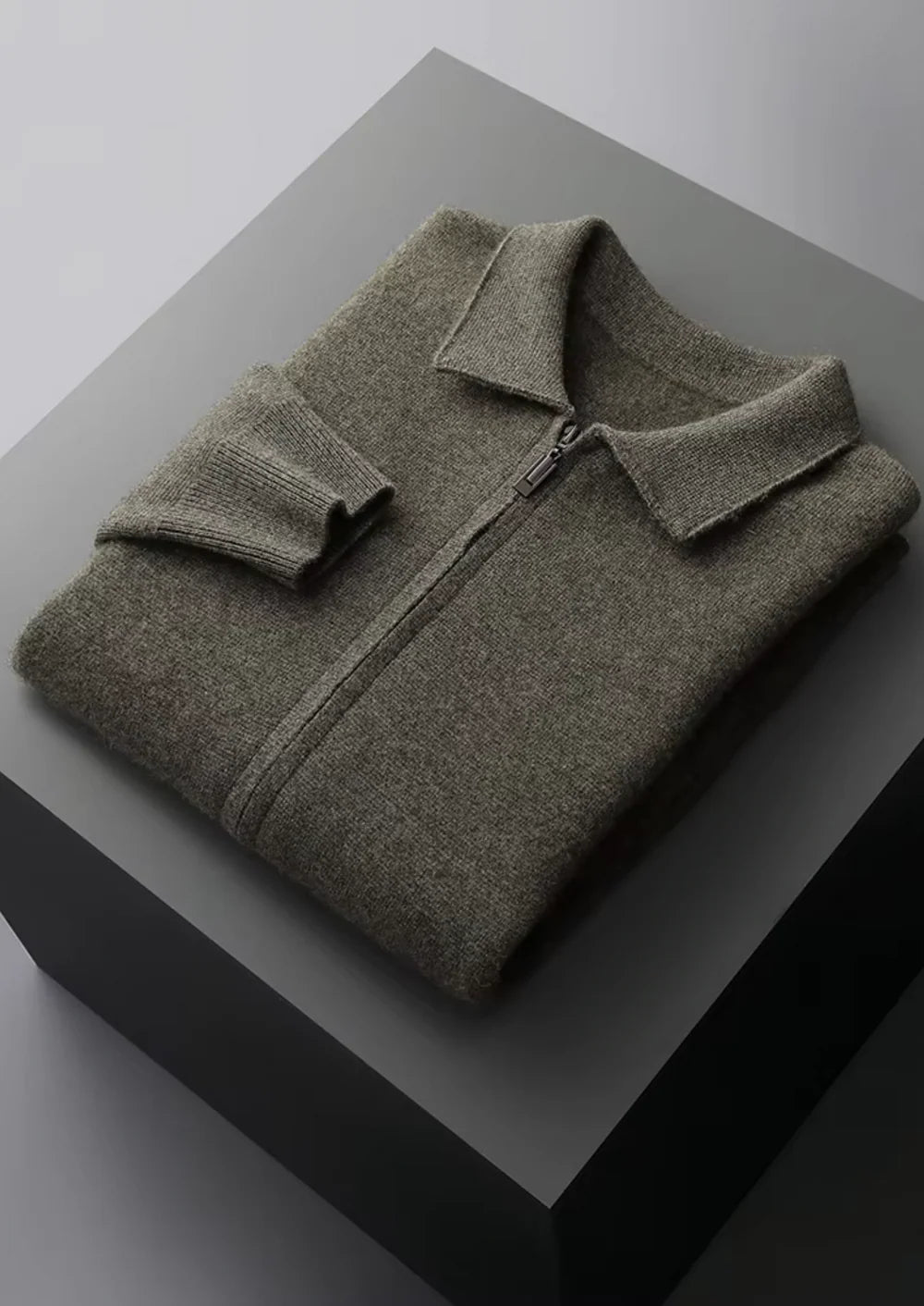 PURE EXTRA-FINE MERINO WOOL ZIP POLO CARDIGAN