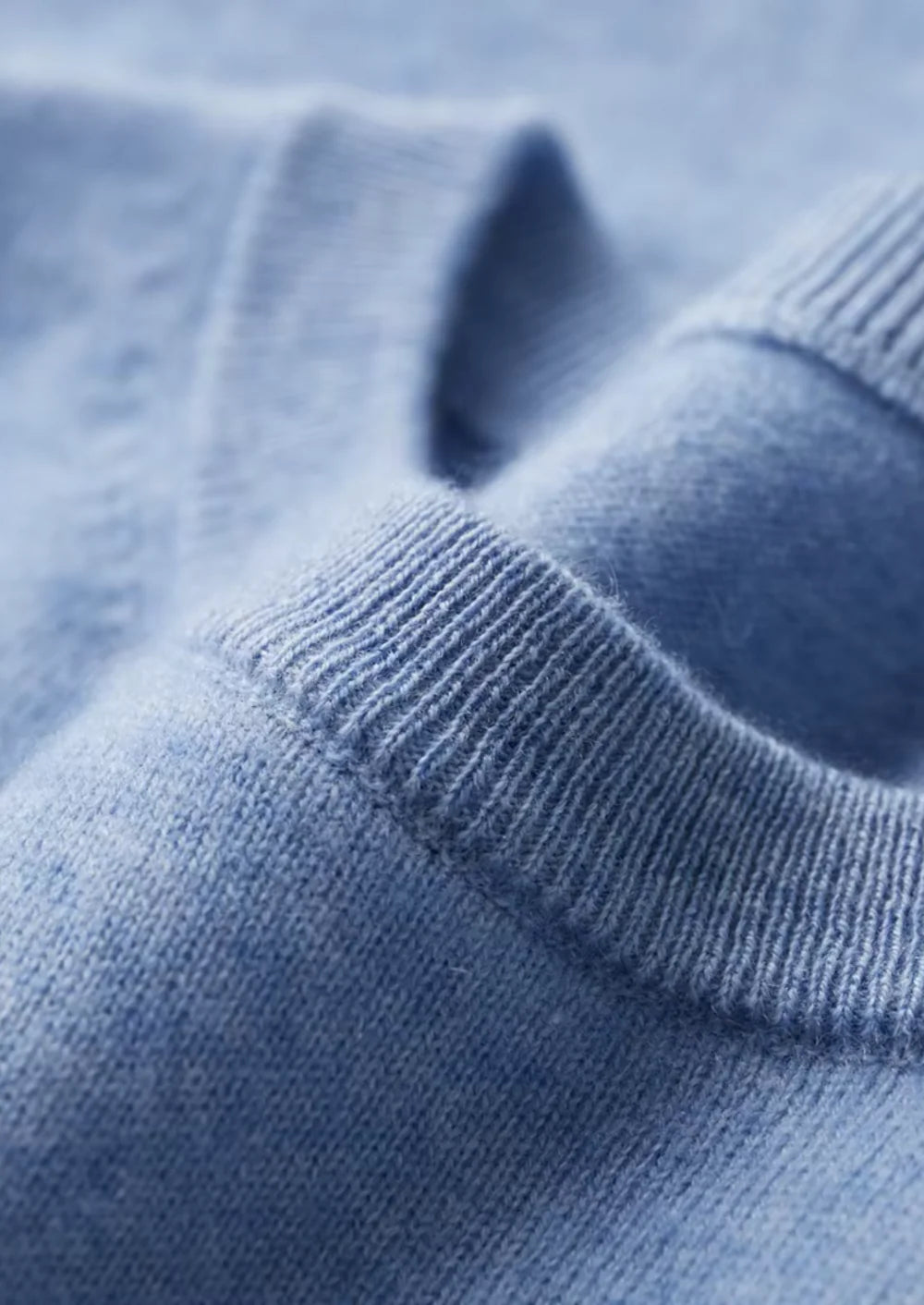 PREMIUM CASHMERE CLASSIC CREWNECK T-SHIRT