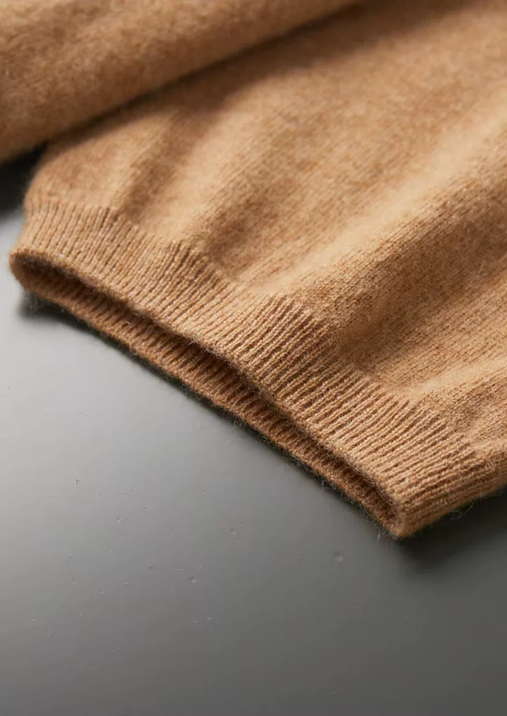 MIUM CASHMERE MOCK NECK T-SHIRT