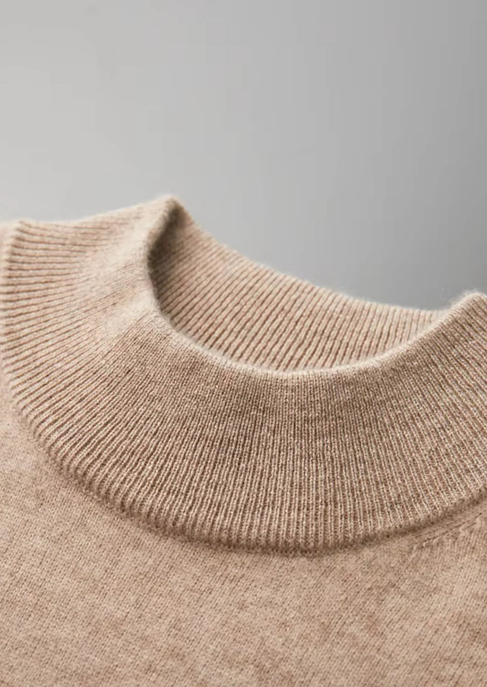 MIUM CASHMERE MOCK NECK T-SHIRT