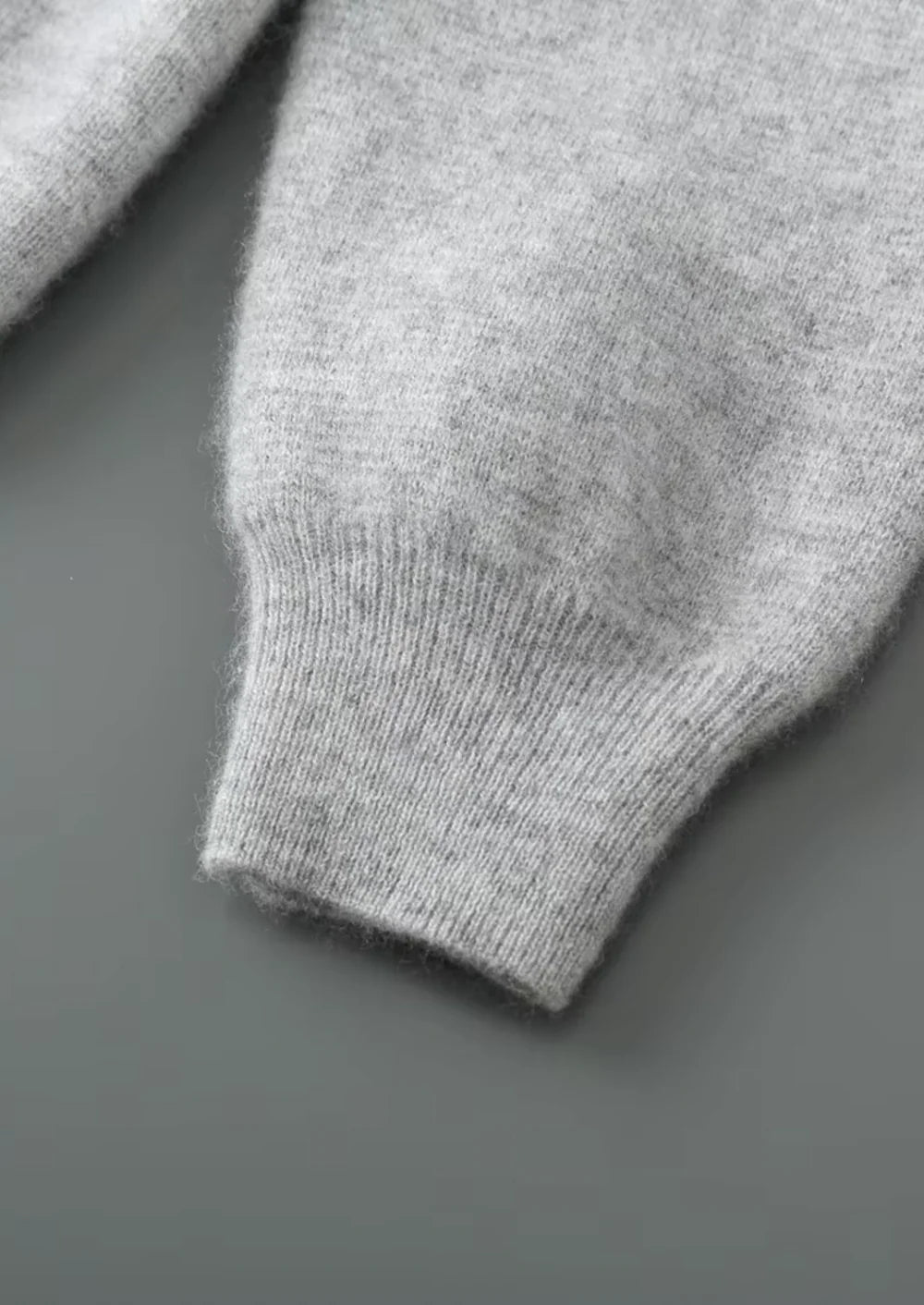 ZUIVERE EXTRA-FIJNE MERINO WOL RITS HOODIE