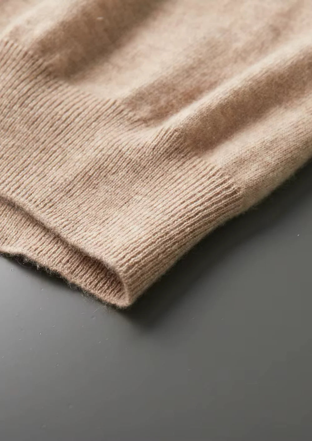 MIUM CASHMERE MOCK-NECK T-SHIRT